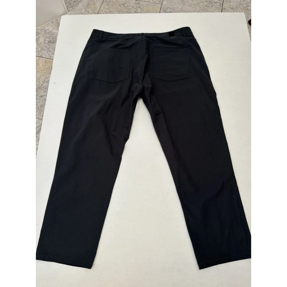 Vuori Men's Charcoal Gray Meta Pants Chino Stretch Performance V430-Sz 38x28